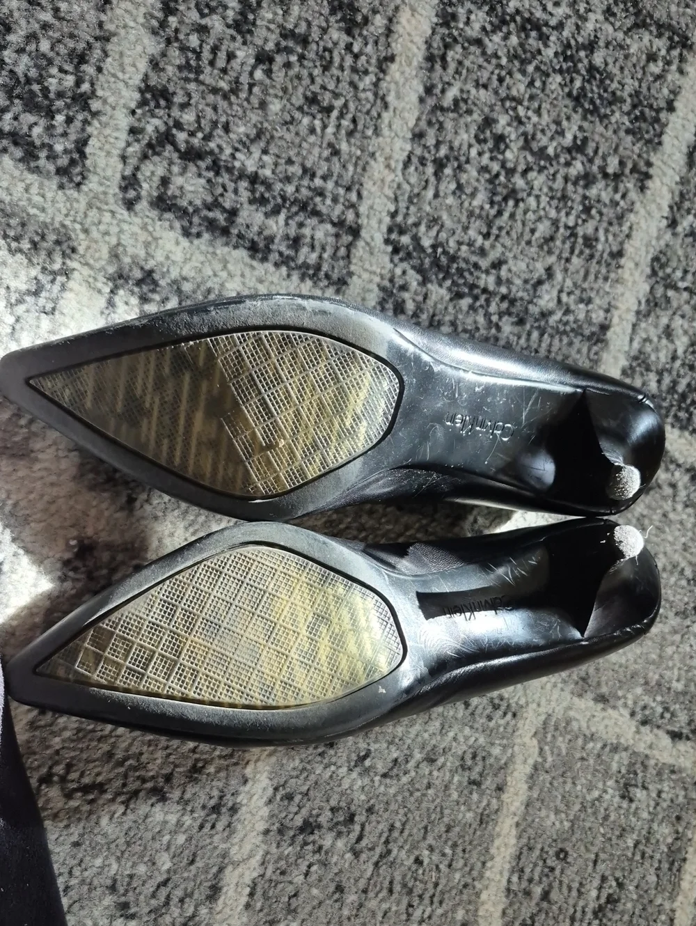 Calvin Klein Black Pointed-Toe Pumps